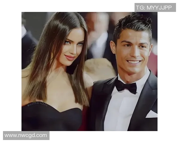 足球明星亨利的妻子美丽照片曝光引发网友热议和关注