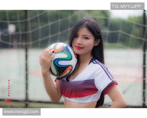 足球明星妻子频频出镜引发热议背后故事揭秘 足球明星妻子频频出镜引发热议背后故事揭秘