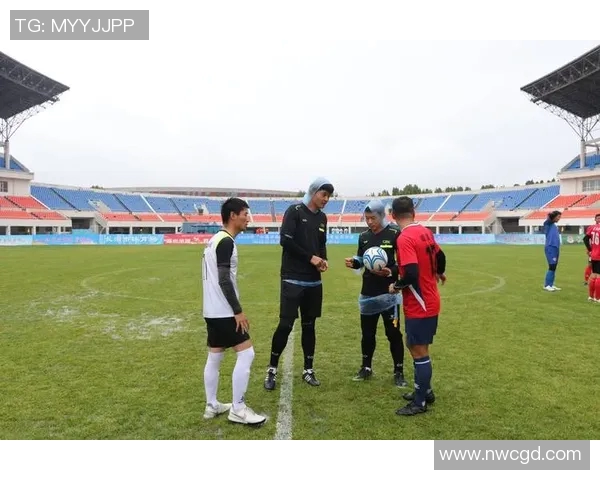 足球明星亲自点名视频播放引发热潮粉丝互动热情高涨